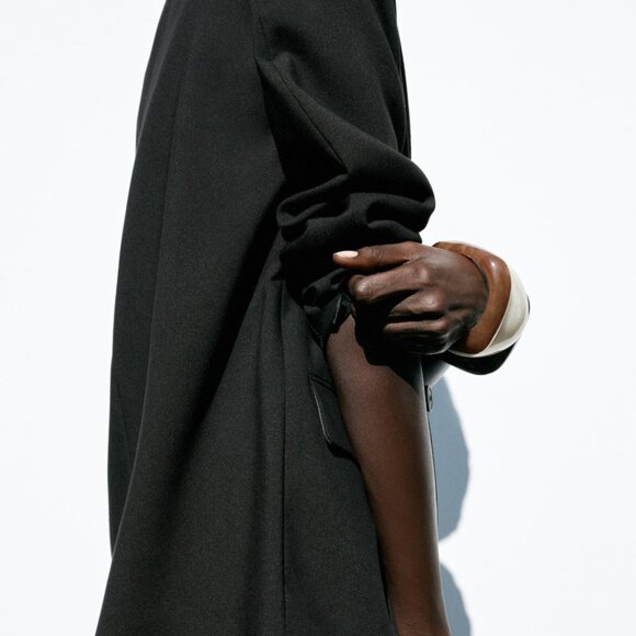 Zara Oversized Black Blazer - Picture 2 of 5